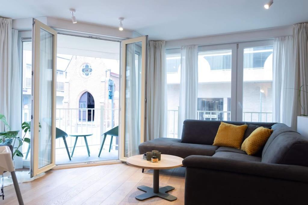 A Bien Venue - Modern Appartement, 50M Van Zee Knokke-Heist Exteriör bild